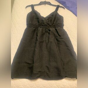 Ladies lined deep v neck summer dress